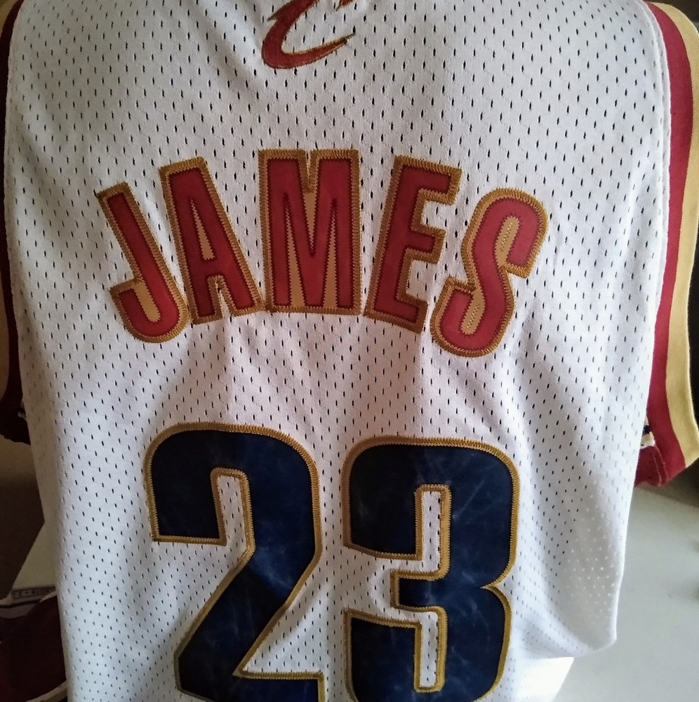 Vintage LeBron Rookie Jersey  Cavs 2003